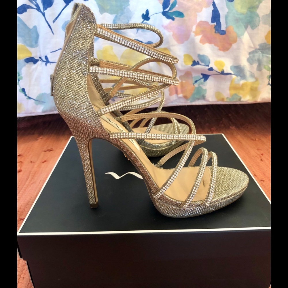 Beautiful sparkly Heels !